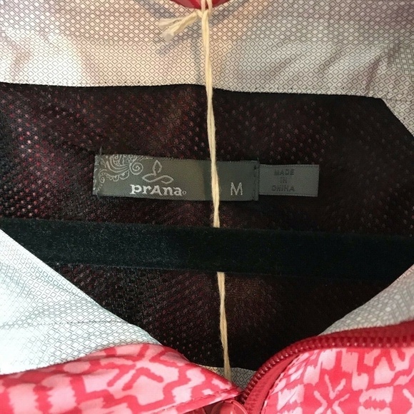 PRANA Jacket Women Medium Eliza Jacket Sunwashed Red Misty NWT Raincoat Hooded - Picture 3 of 5